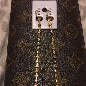 Custom jewelry dangle with rimstones
